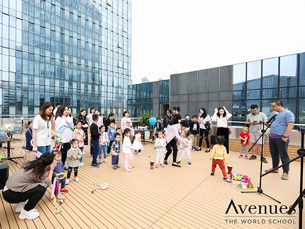 Avenues open day for CMB